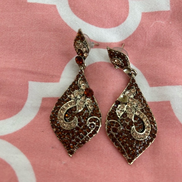 Elegant Gold and Brown Dangle Earrings - Picture 1 of 3